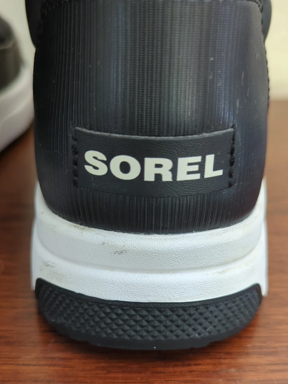 Sorel Whitney III Mid Waterproof Winter Boot in Black & Sea Salt Size 9